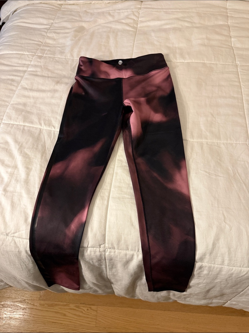 Noli women’s  Leggings in Burgundy and Black Tie-Dye